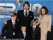 Bóng đá anh, ngoại hạng anh, lịch thi đấu euro 2012, Victoria Beckham sẽ nuôi con bằng sữa mẹ